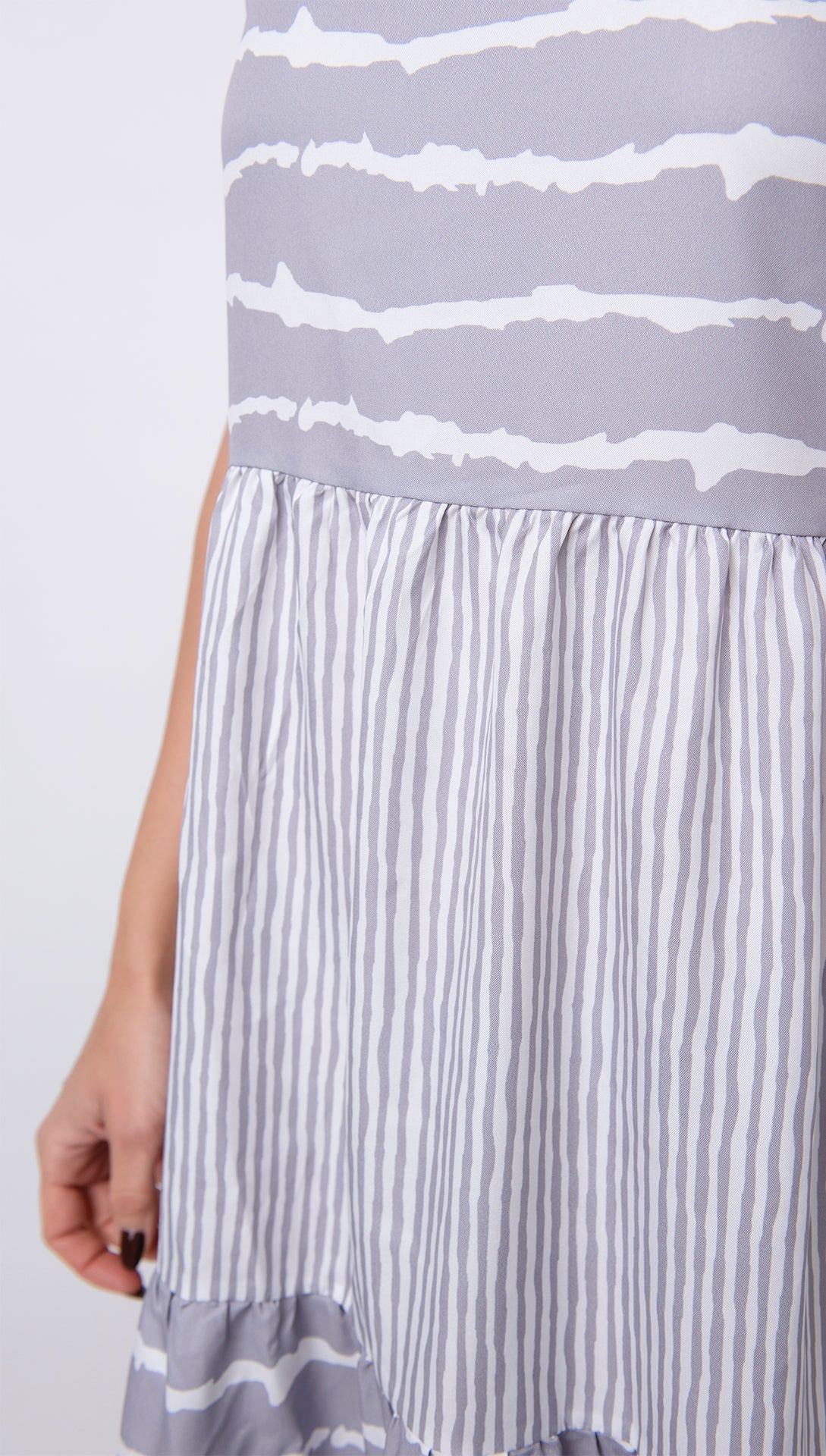 Esther | Vestido veraniego con estampado de rayas